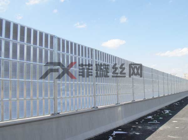 鎮江高速公路聲屏障安裝方法
